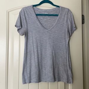Old Navy short sleeve M shirt